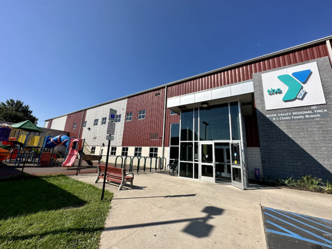 Officials talk child care in light of YMCA center's closure | News, Sports, Jobs - Vimarsana News