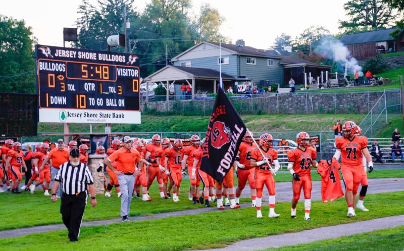 Bulldogs, Jersey Shore community honor lost player at home game | News, Sports, Jobs - Vimarsana News