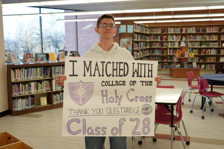 Local senior receives full scholarship to college | News, Sports, Jobs - Vimarsana News