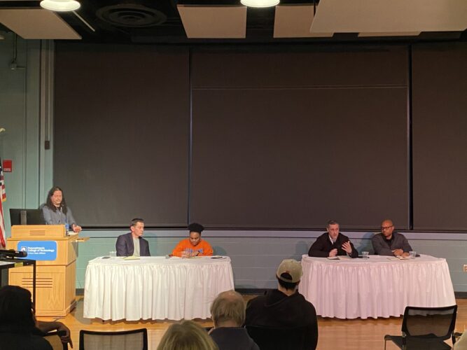 Police, community members discuss future of relationship | News, Sports, Jobs - Vimarsana News