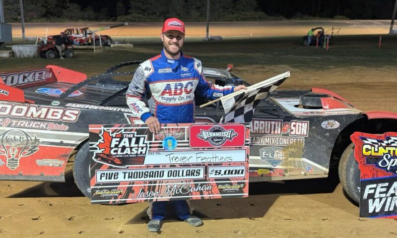 Feathers wins Fall Clash at Clinton County Speedway