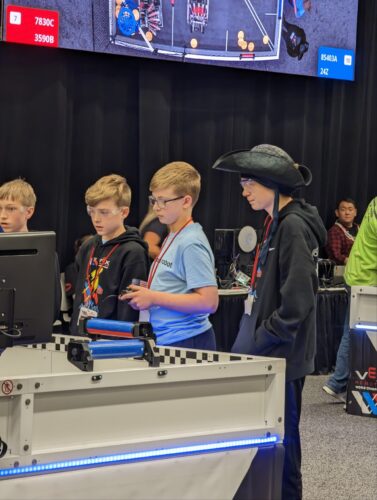 Triadelphia Middle School Robotics Team Ends Run at World Championships in Quarterfinals | News, Sports, Jobs - Vimarsana News