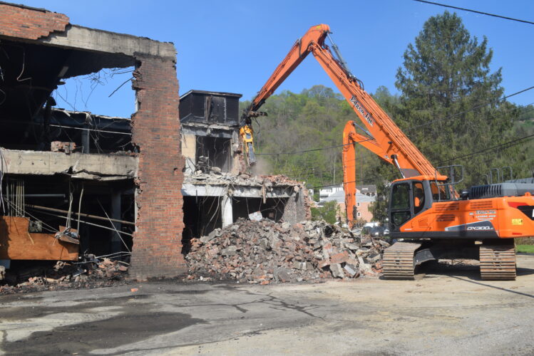 Former Spic & Span Dry Cleaners Demolished in Wheeling | News, Sports, Jobs - Vimarsana News