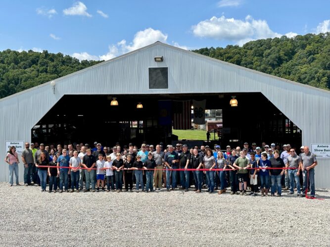 Volunteers Help Tyler County Fair Celebrate Renovated Show Barn | News, Sports, Jobs - Vimarsana News