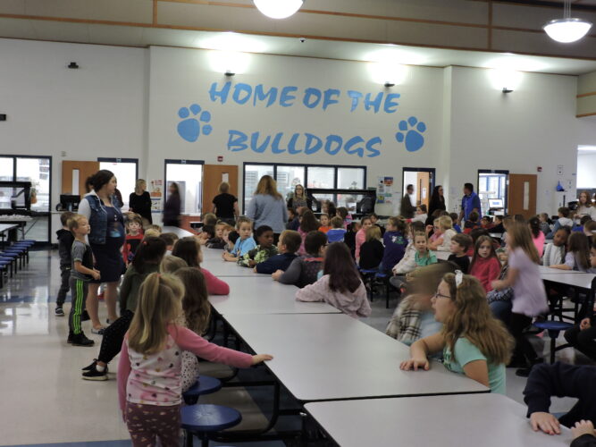 Bridgeport Elementary Named an 'Apple Distinguished School' | News, Sports, Jobs - Vimarsana News