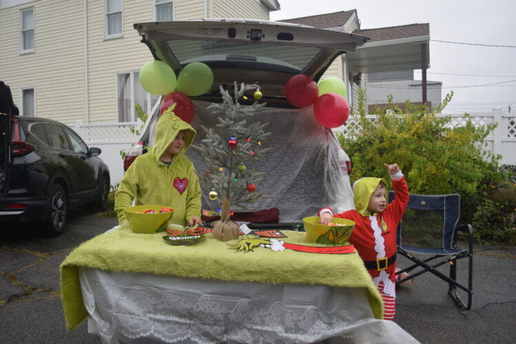 Unity Center in Benwood Hosts Trunk-or-Treat | News, Sports, Jobs - Vimarsana News