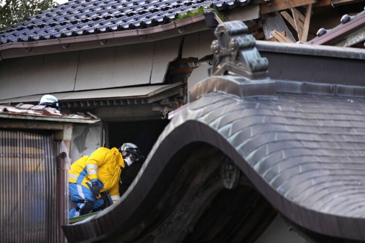 A woman in her 90s is rescued alive 5 days after Japan's deadly earthquake | News, Sports, Jobs - Vimarsana News