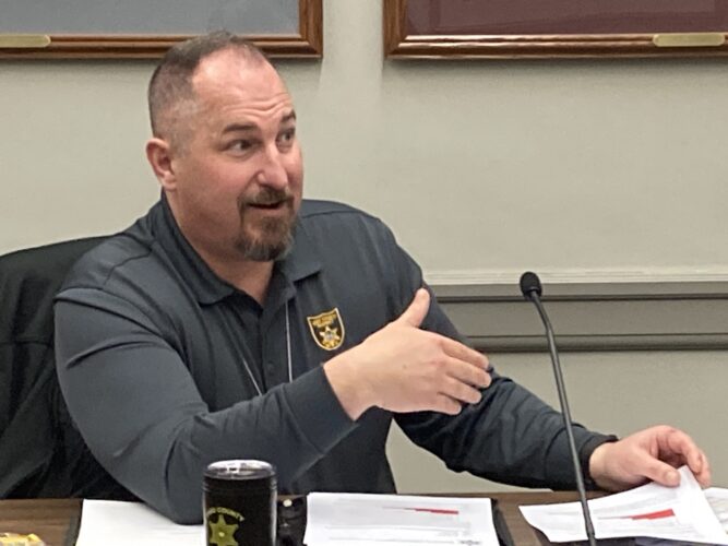Ohio County Sheriff's Department Presses Commissioners for New Cruisers | News, Sports, Jobs - Vimarsana News
