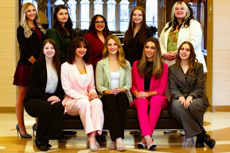 John Marshall High School To Hold Queen of Queens Pageant Thursday | News, Sports, Jobs - Vimarsana News
