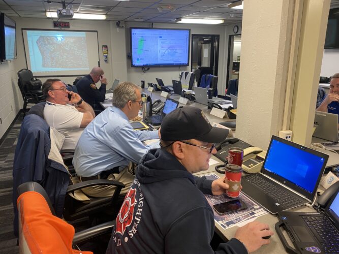 Flood Keeps Emergency Responders Busy | News, Sports, Jobs - Vimarsana News
