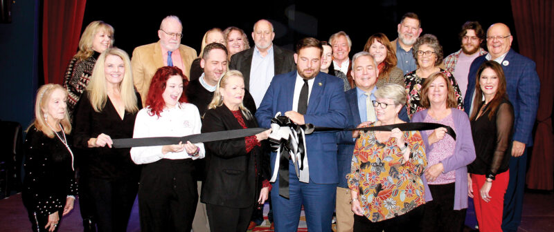 Ribbon cutting held for Colonial Arts Center | News, Sports, Jobs - Vimarsana News