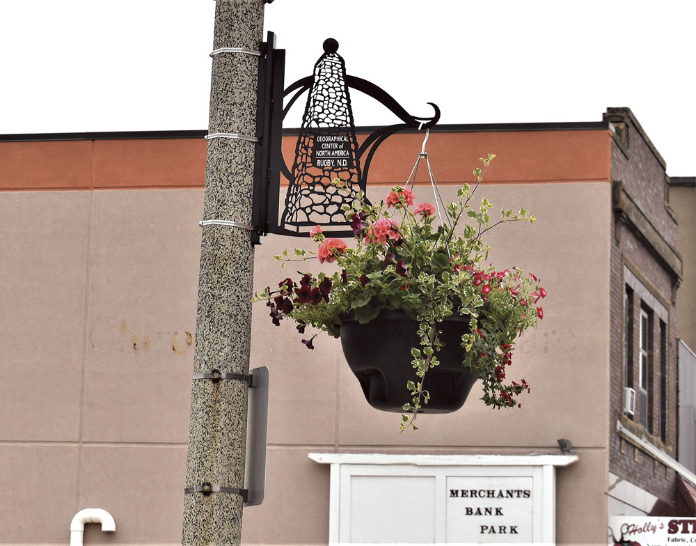 Council swears in new council member, hears updates on facilities at June meeting | News, Sports, Jobs - Vimarsana News