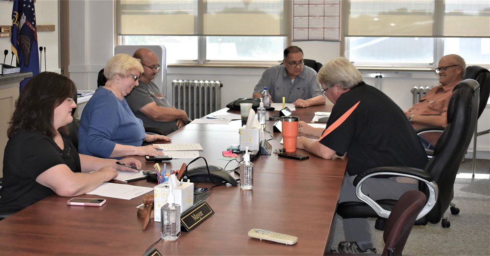 City council panel interviews Ward 1 hopefuls | News, Sports, Jobs - Vimarsana News