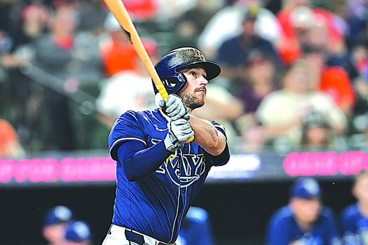 Pirates acquire Brandon Lowe in trade involving the Rays and the Astros