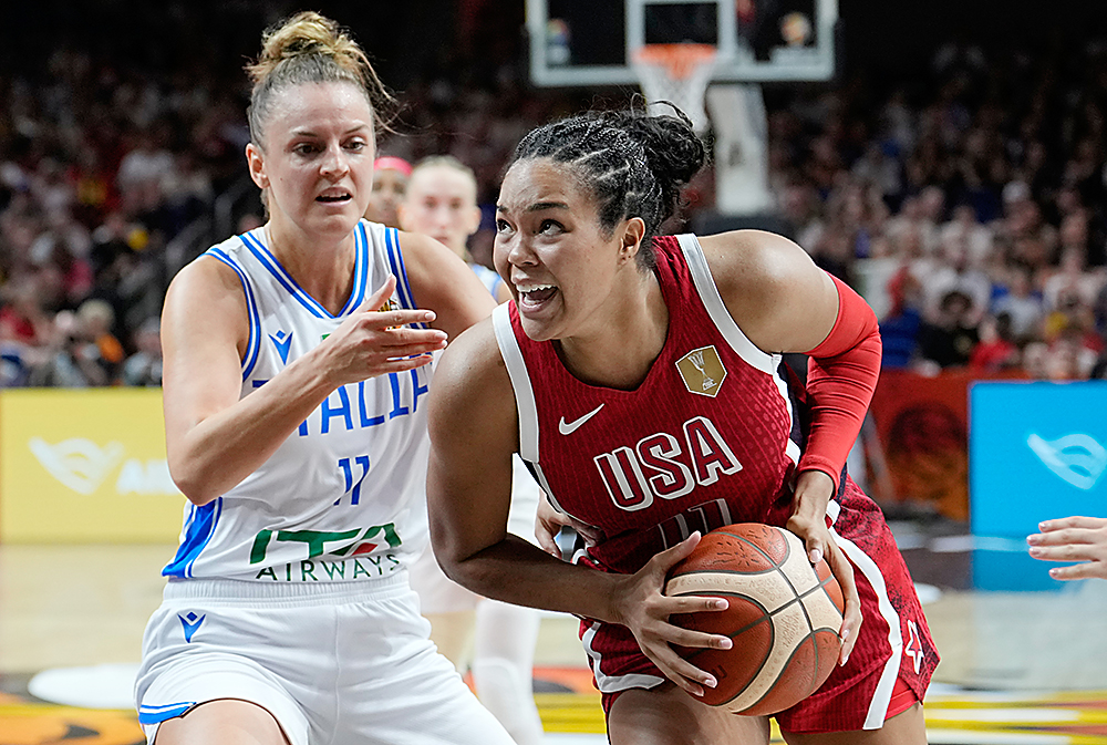 Escapes gritty Italy, 55-52