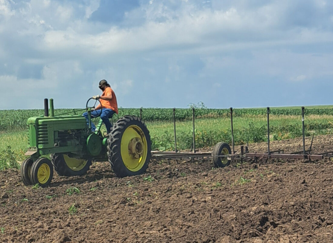 Tonganoxie residents dig in to Plow Day in Jewell County | News, Sports, Jobs - Vimarsana News