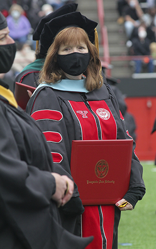 YSU grads diving into future | News, Sports, Jobs - Vimarsana News