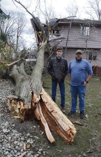 Storm leaves teen dead in Leavittsburg | News, Sports, Jobs - Vimarsana News