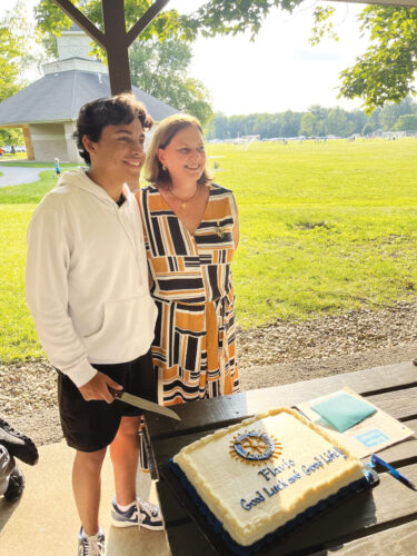 Mother and son exchange students show thanks | News, Sports, Jobs - Vimarsana News