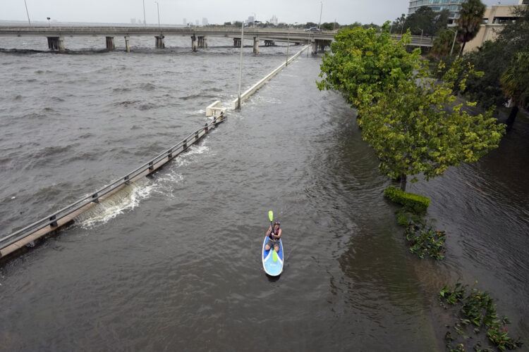 UPDATE Wed. 11:49 a.m.: Hurricane Idalia unleashes fury on Georgia and Florida, swamping the coast and closing highways | News, Sports, Jobs - Vimarsana News