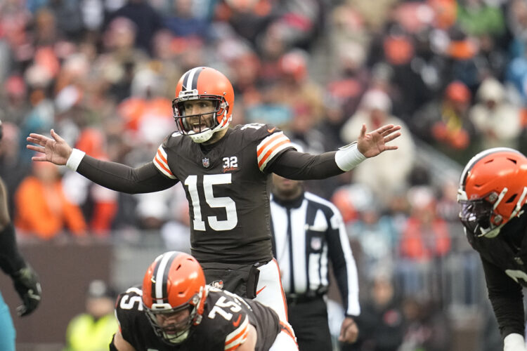 Joe Flacco signs 1-year deal with Browns, can earn incentives with playoff run