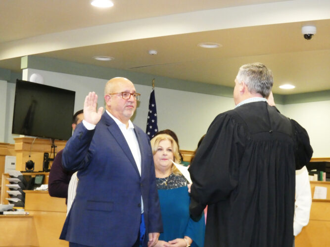 Girard's new mayor sworn in | News, Sports, Jobs - Vimarsana News
