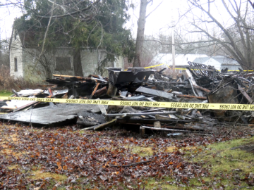 Warren Township fire claims 2 lives
