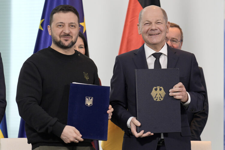 Ukraine&rsquo;s Zelenskyy signing security agreements with Germany, France as Kyiv shores up support