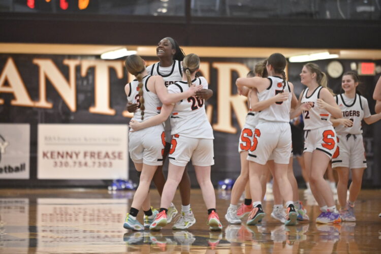 Springfield slugs Spartans in defensive battle Springfield slugs Spartans in defensive battle