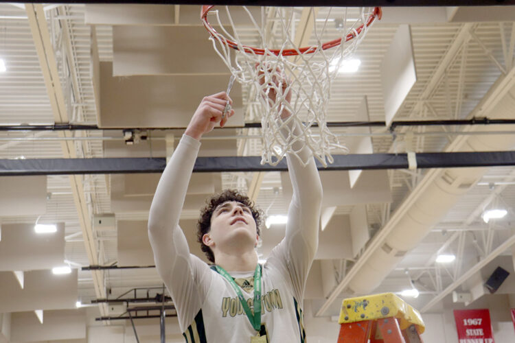 Ursuline captures district championship