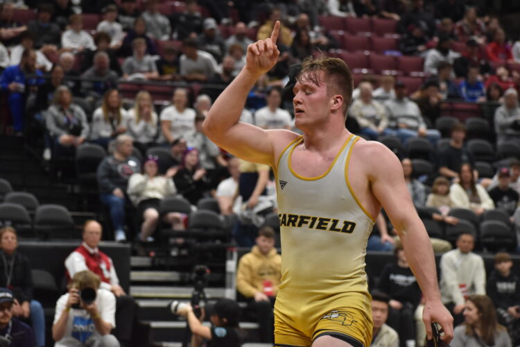 Garfield&rsquo;s Sell repeats as state wrestling champ