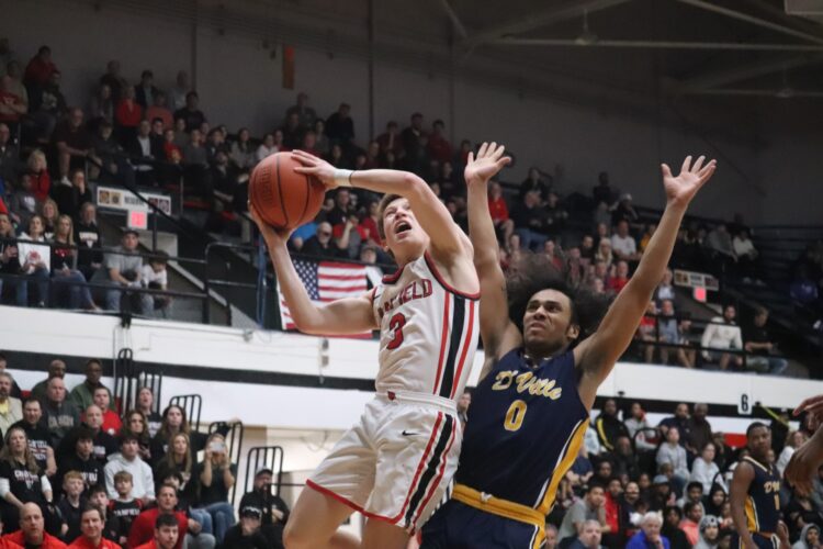 Canfield clamps down on Warrensville Heights, advances to regional title game