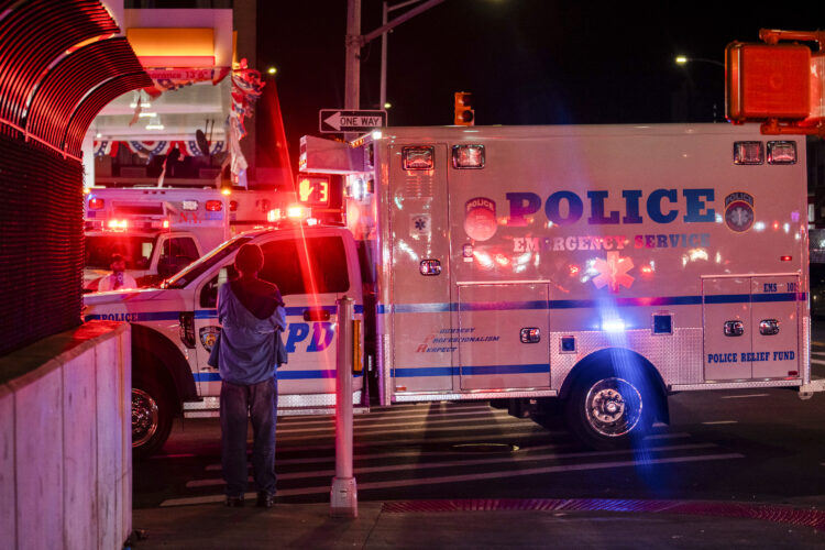 Trump will attend the wake of a slain New York police officer as he goes after Biden over crime | News, Sports, Jobs - Vimarsana News