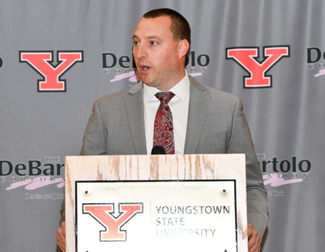 YSU officially introduces Faulkner as program&rsquo;s 14th men&rsquo;s basketball head coach