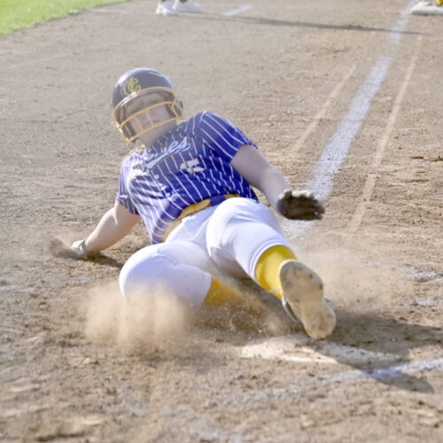 Gradishar perfect as Champion takes down Garfield, 17-0