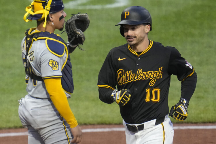 Pirates fall to Brewers, 3-2