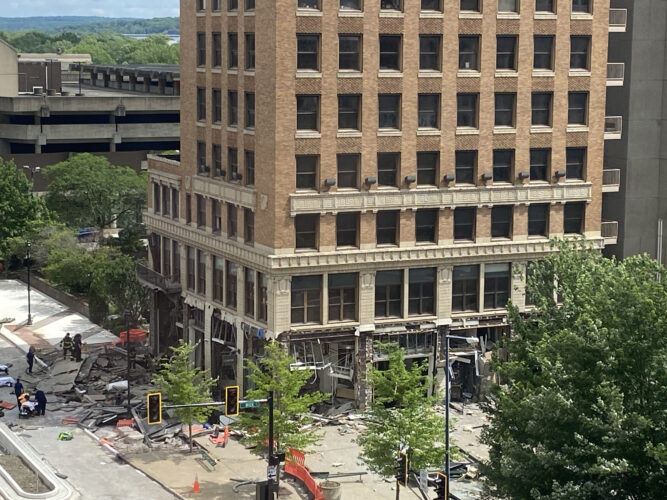 Explosion takes out first floor of building in downtown Youngstown
