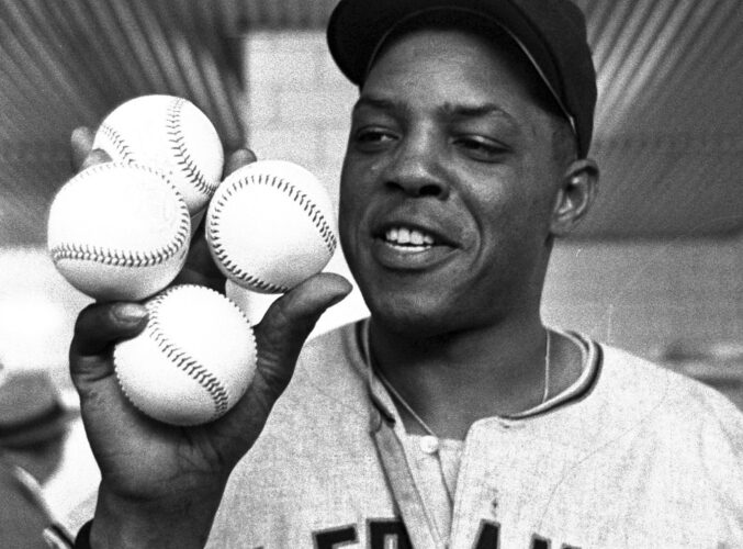 Willie Mays, the Giants&rsquo; electrifying &lsquo;Say Hey Kid,&rsquo; dies at 93