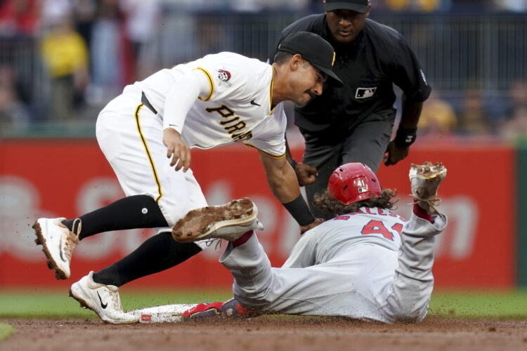 Pirates top Cardinals for 7th win in 8 games