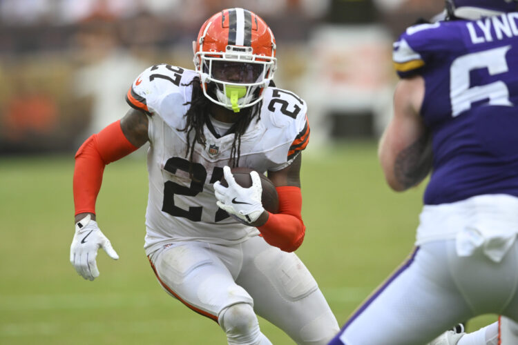 Mullens, Vikings trounce Browns 27-12 in preseason battle of reserves