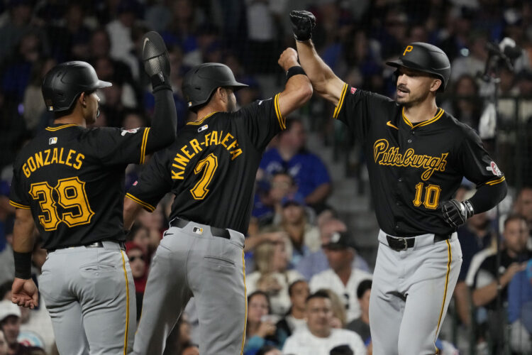Reynolds and McCutchen homer as the Pirates rally past the Cubs Reynolds and McCutchen homer as the Pirates rally past the Cubs