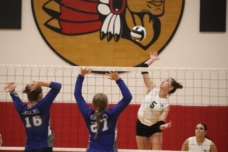 Girard sweeps Hubbard