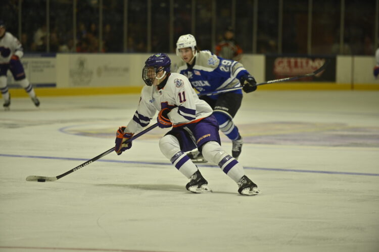 Phantoms drop contest to top Western squad