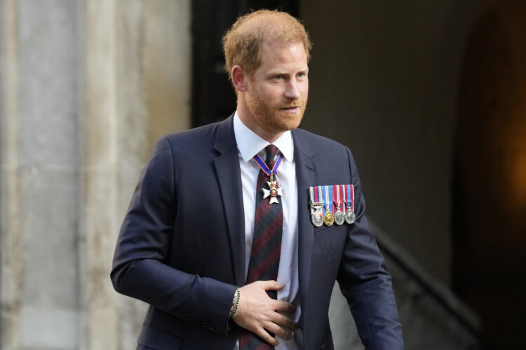Murdoch&rsquo;s UK tabloids apologize to Prince Harry and admit intruding on the late Princess Diana