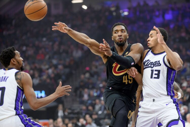 Kings hand the Cavaliers their 3rd straight loss, 123-119