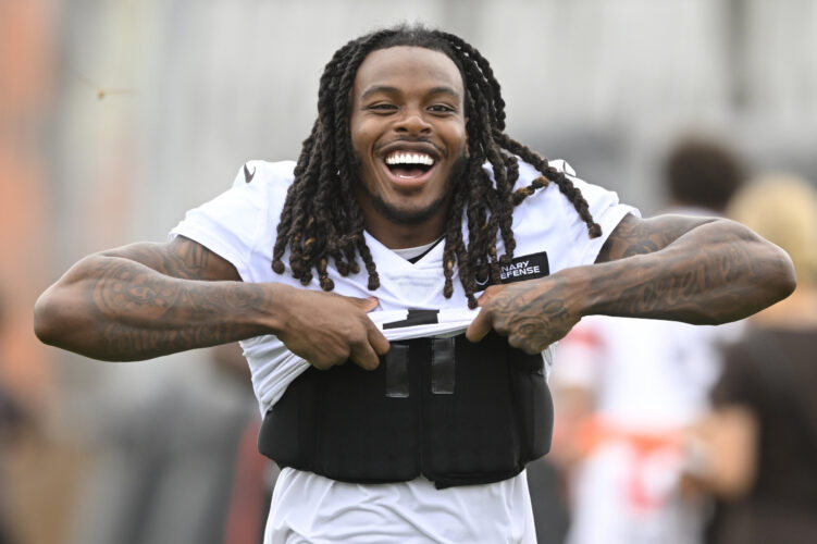 Browns&rsquo; Emerson carted off with Achilles injury