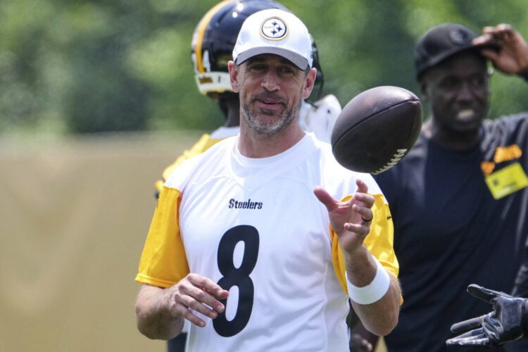 Rodgers hoping to reshape legacy with Steelers