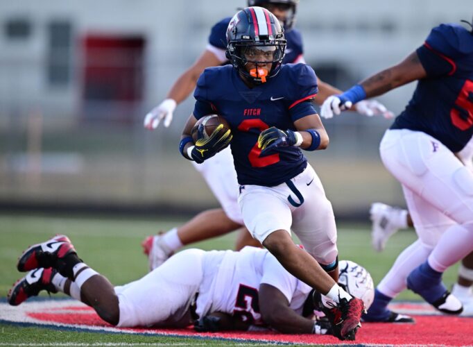 Fitch wins fourth straight game by demolishing Buchtel