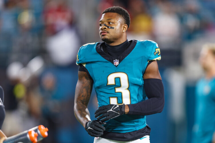 Browns trade Greg Newsome to Jaguars for Tyson Campbell