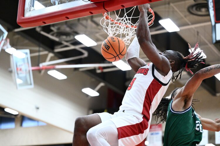 YSU shoots the lights out in 87-64 win vs. Chicago State